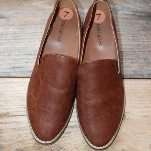 Women's INDIGO RD. Hani Loafer Size 7 Display/New Condition